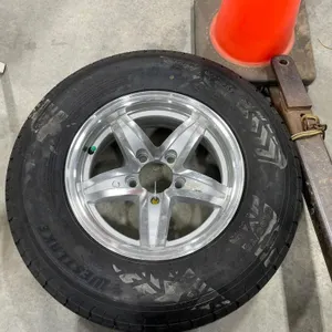 ST205/75 R14 Tire w/rim
