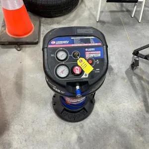 Campbell Hausfeld 2gal Air Compressor
