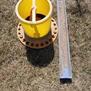 plastic feeder & 2 plastic feed/water troughs