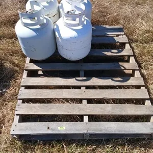 Pallet with Propane tanks
