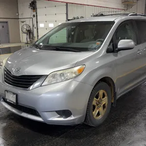 2011  Toyota  Sienna  Base FWD