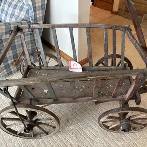 Decorative wooden wagon