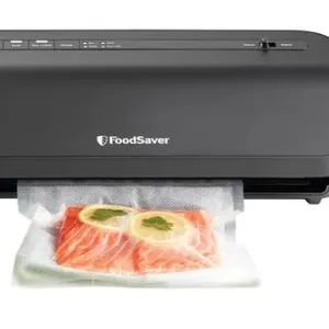 FoodSaver Preserve Vacuum Sealing System Starter Kit with Bags and Rolls - Like New/Missing Some Bags/Missing Handheld sealer