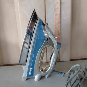 Shark Iron