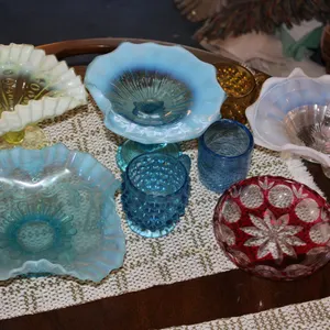 Art Glass Bowls & Drinkware