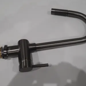 DISPLAY Vigo Arced Pull-Down Kitchen Faucet.
