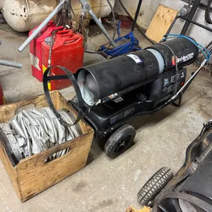Mr Heater MH185KTR 185,000 BTU/Hr Kerosene Heater