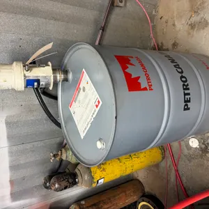 Lot of Graco Fire-Ball 300 Air Powered Pump and 205L Drum of Duron UHP 5W-40