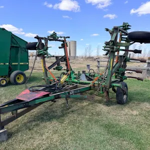 Co-Op 203 20’ chisel plow