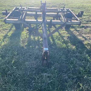 10' Graham-Hoeme Chisel Plow w/ Hydraulic Ram
