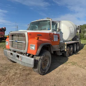1996 Ford LT-9000 Cement Truck