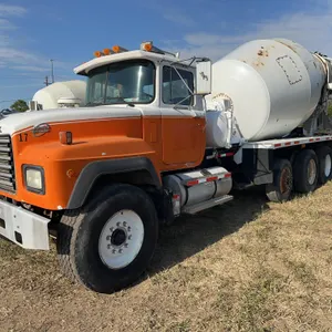 1996 Mack RD688C Cement Truck