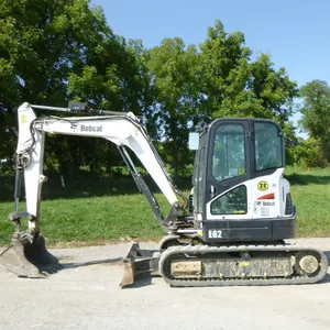17 Bobcat E62 Excavator (QEA 3247)
