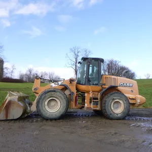 14 Case 921F Wheel Loader (QEA 8661)
