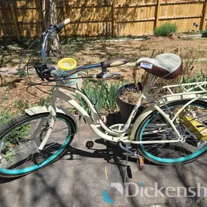 LADIES STYLE SCHWINN BIKE