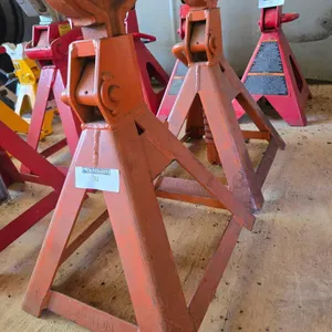 (2) 5 1/2-TON AUTOMOTIVE JACK STANDS