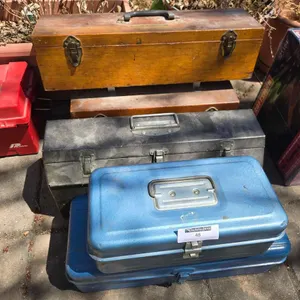 WOOD AND METAL TOOL/TACKLE BOXES LOT, QTY (5)