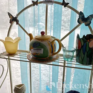 GLASS & CERAMIC DECOR ON TOP SHELF