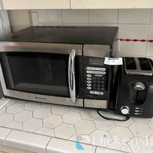EMERSON PROGRAMMABLE MICROWAVE OVEN AND TOASTER
