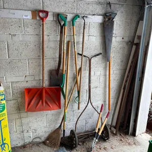 LAWN & GARAGE TOOLS