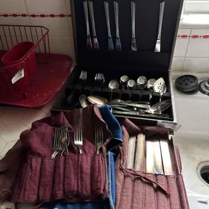 LOT OF ONEIDA FLATWARE WITH CASE