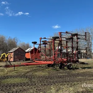 International 4700 Vibra Tiller 38 ft Cultivator