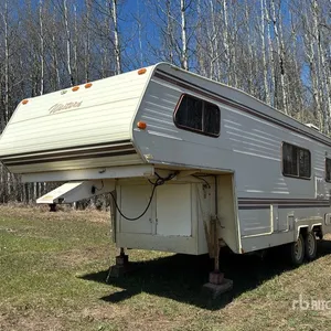 1988 Western 24 ft T/A Travel Trailer