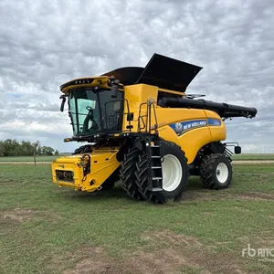 2022 New Holland Revelation Opti-Clean CR9.90 4x4 Combine Harvester