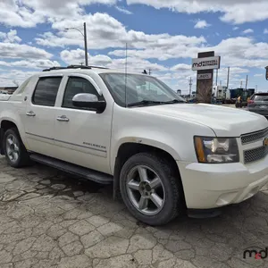 2013 Chevrolet Avalanche 1500 LTZ Truck