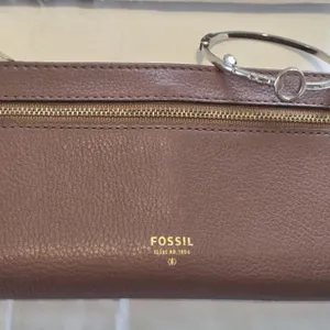 Fossil Cognac Leather Wallet & Fossil Key Bracelet