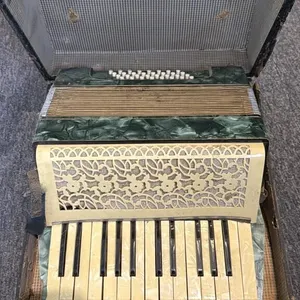 Vintage Accordion 
- unknown working condition