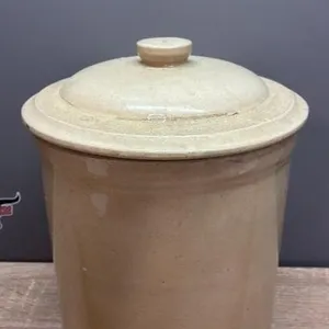 Unmarked 1 Gal Crock w/Lid. Lid Cracked/Repaired.