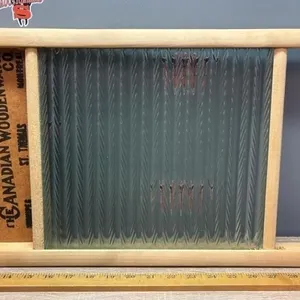 Glass Washboard. 24�. *NO SHIPPING