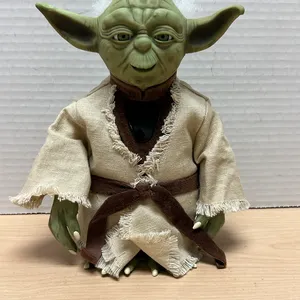 2000 Star Wars Yoda Interactive Electronic Figure by Tiger Electronics