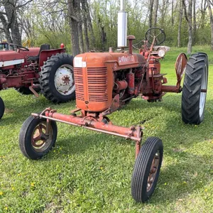 1950 IH Farmall C wide front