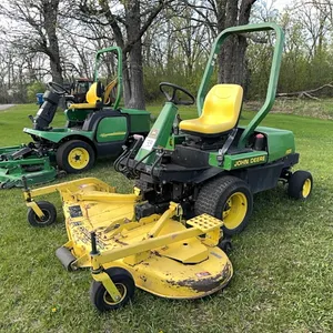 John Deere F935 front deck lawn mower