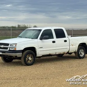 2004 CHEVROLET 2500 CREW CAB 4X4 PICKUP