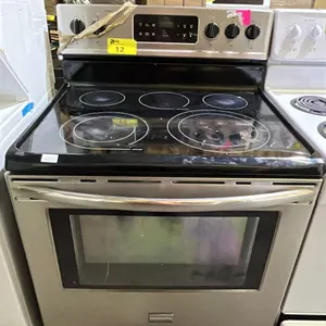 FRIGIDAIRE GALLERY 5-BURNER GLASS TOP ELECTRIC RANGE