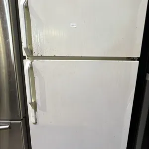 GE WHITE 30" WIDE SWING DOOR FRIDGE WITH TOP FREEZER