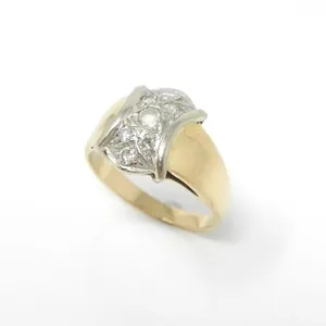 14KT GOLD RING W DIAMOND INSERTS 4.18g