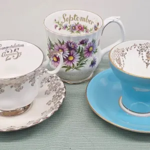Teacups & Saucers