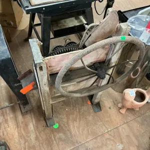 Hand-Crank Corn Sheller