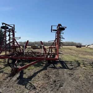 OFFSITE - 25 foot International model 45 VibraShank