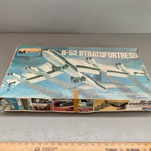 MODEL PLANE