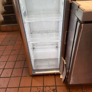 IDW CLEAR SINGLE DOOR REACH IN REFRIGERATOR / COOLER, G4-H0234B