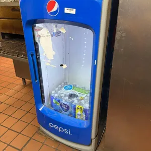 TRUE GDM-10-LD SINGLE CLEAR DOOR REACH IN REFRIGERATOR / COOLER