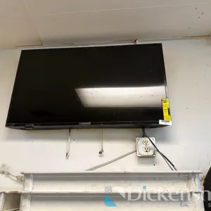 INSIGNIA WALL MOUNT WIDE SCREEN FLAT PANEL TELEVISION