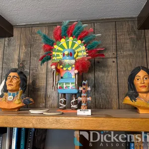 TOTEM POLE & NATIVE AMERICAN BUSTS