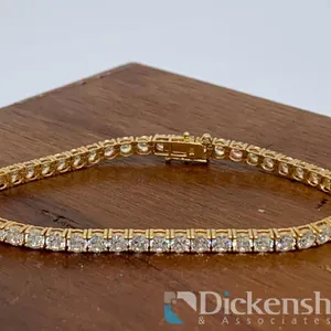 10KT Yellow Gold Tennis Bracelet With Clear Stones