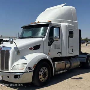 2019 Peterbilt 579 semi truck